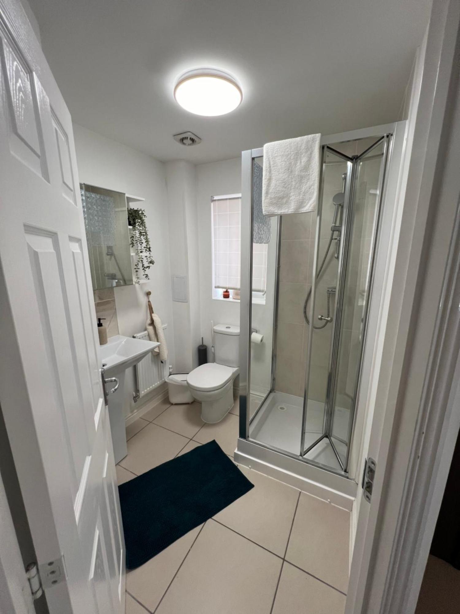 Spacious Modern 4Bd House Kingston upon Hull Exterior photo